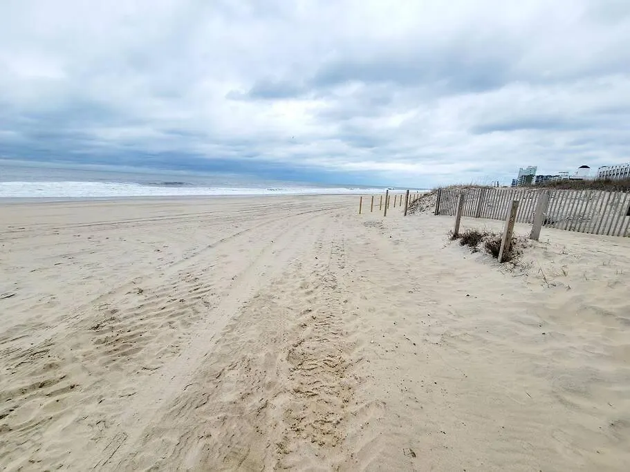 Beachfront Condo In Paradise Ocean City 0*,